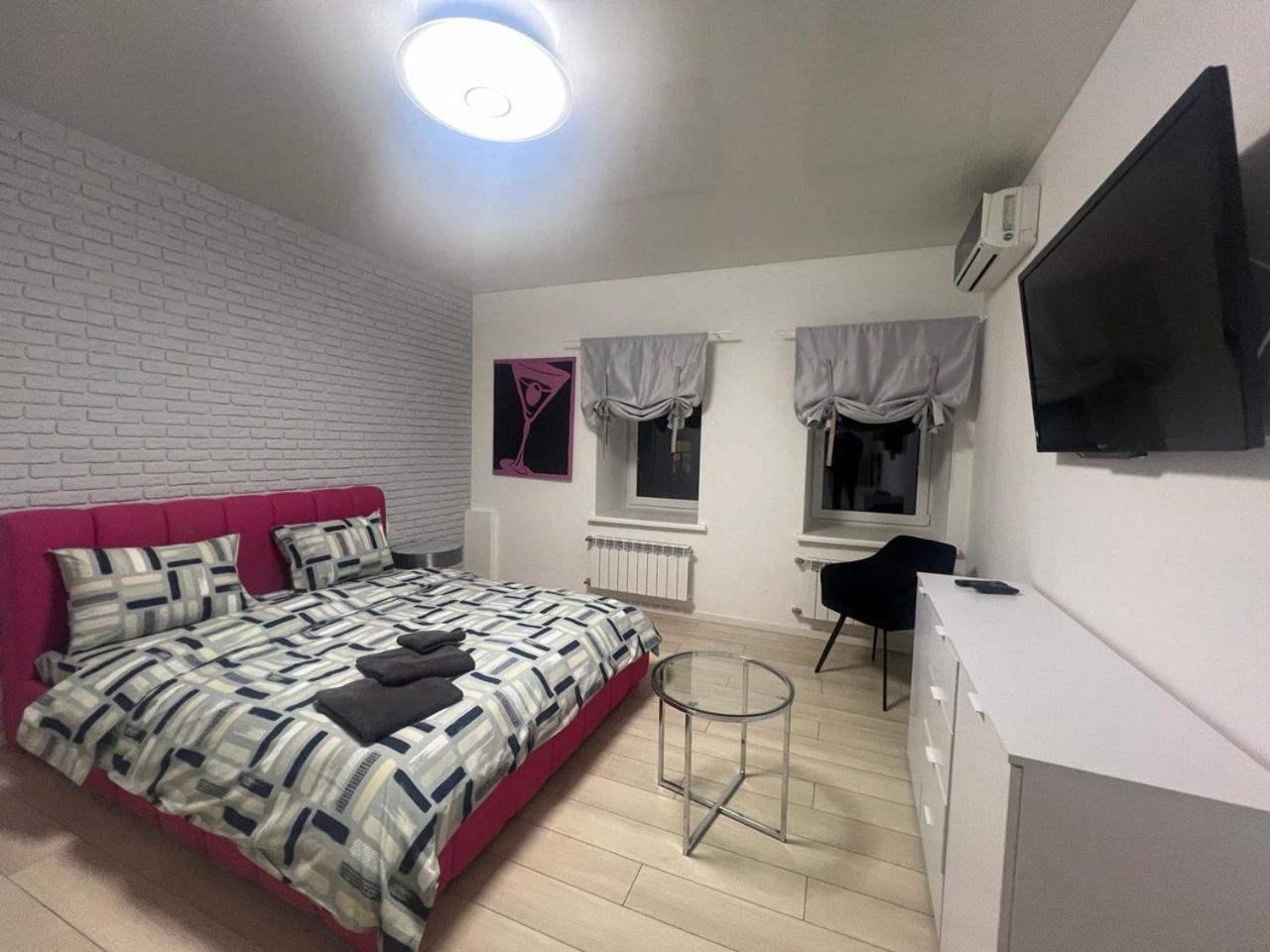 2-Room Luxury Apartment In The Center Киев Екстериор снимка